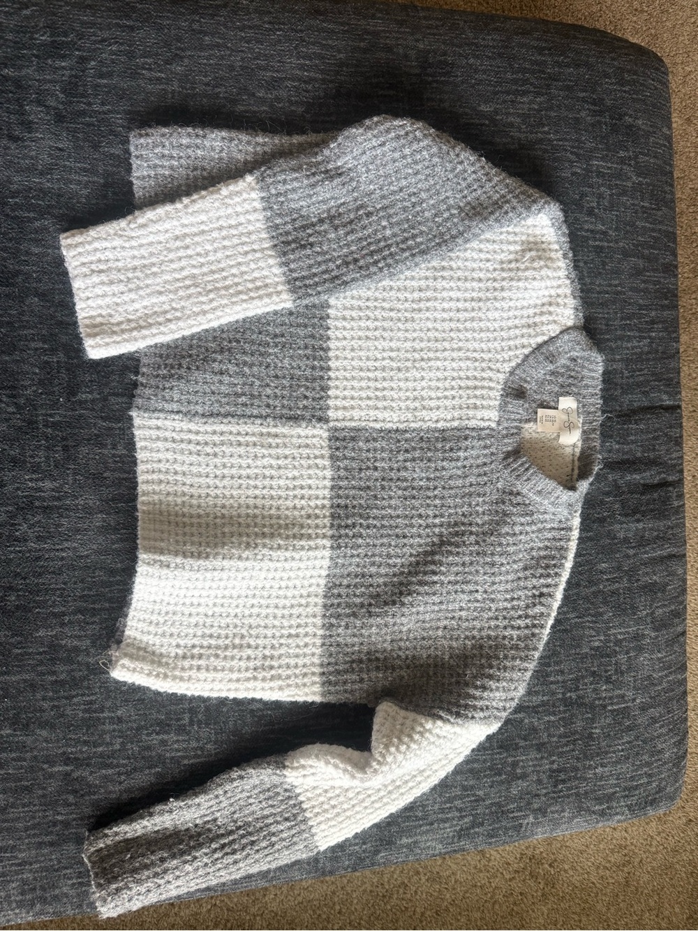 Jessica Simpson Gray & White Block Crewneck Sweater